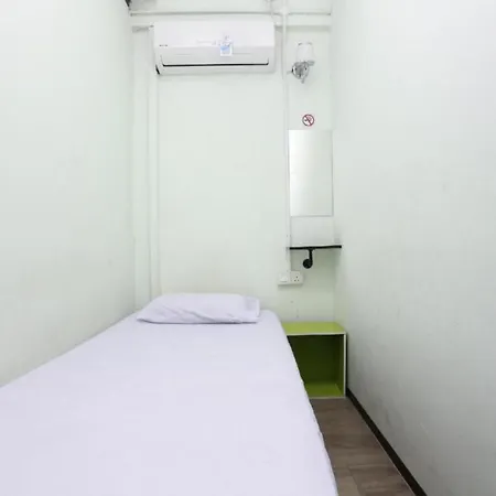 Spot On 90587 The Space Inn Kuala Terengganu Exterior photo