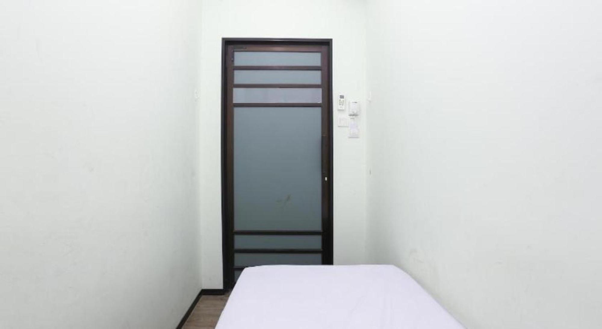 Spot On 90587 The Space Hotel Kuala Terengganu