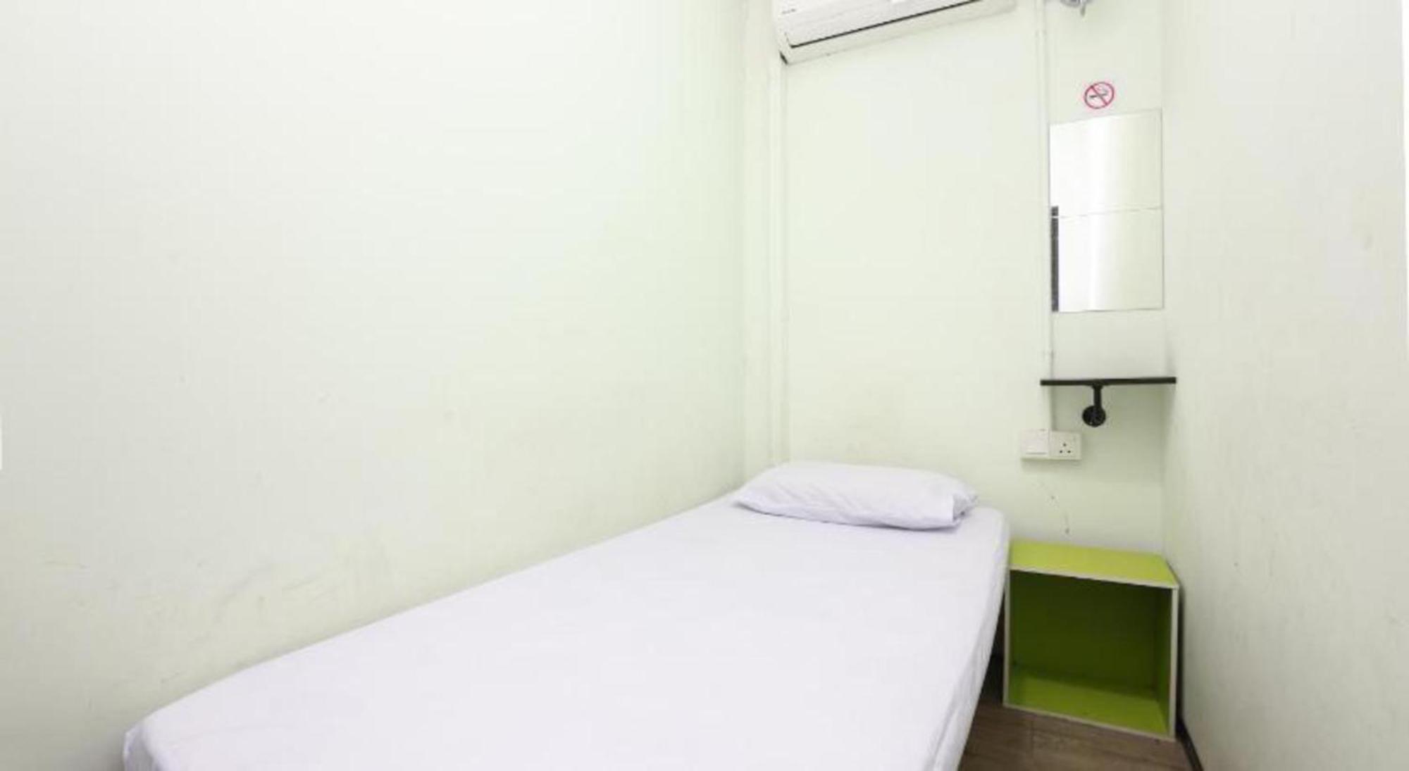 Spot On 90587 The Space 2* Kuala Terengganu