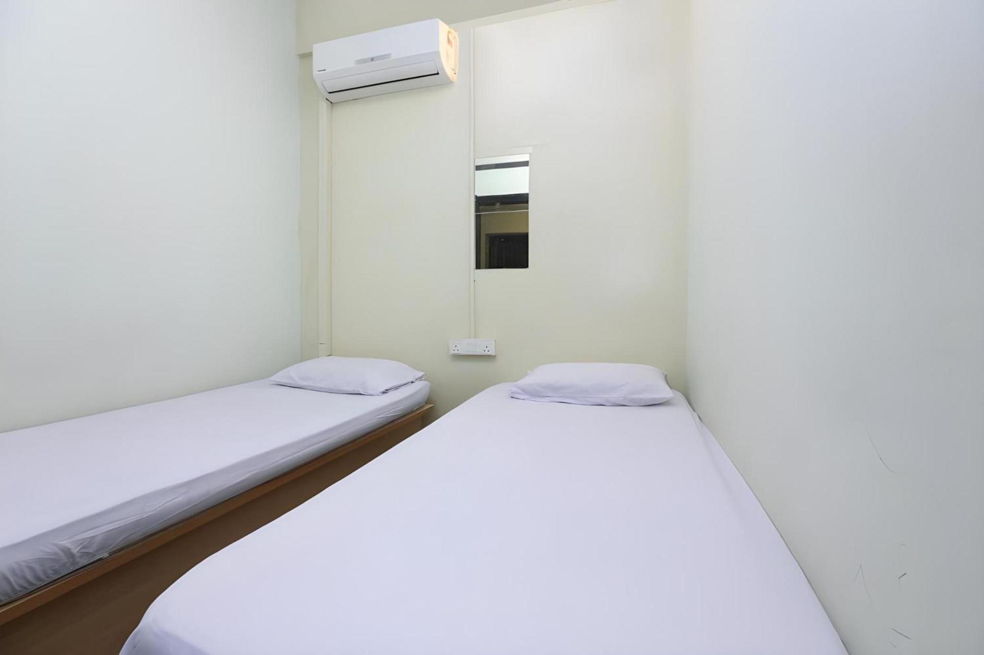 Spot On 90587 The Space 2* Kuala Terengganu