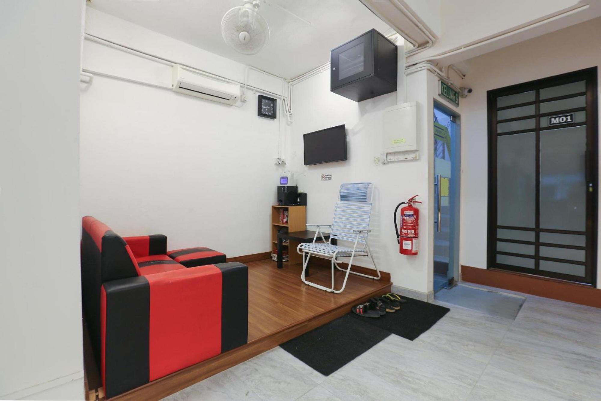 Spot On 90587 The Space Kuala Terengganu